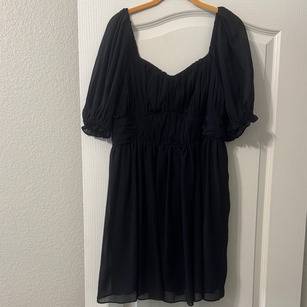Abercrombie & Fitch XL Tall Black Puff Sleeve Mini Dress with Pleated Bodice